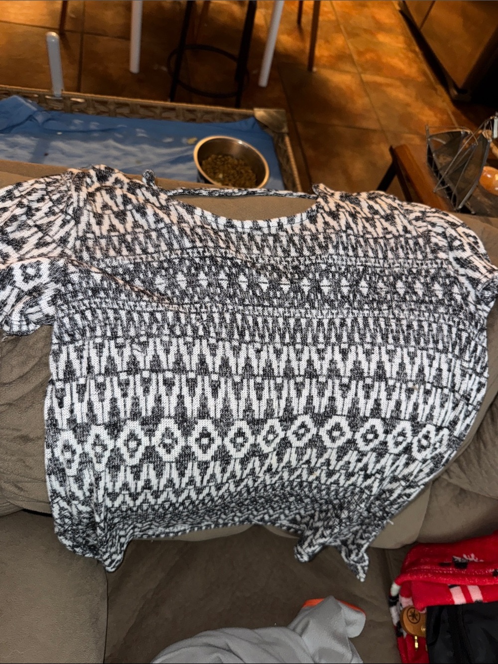 AB Studio Black and White Geometric Crewneck Sweater